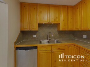 2981 Snow Dr in Deltona, FL - Building Photo - Building Photo