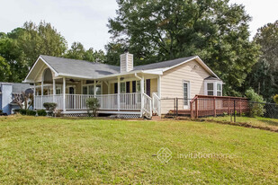 28 Windmill Dr in Dallas, GA - Foto de edificio - Building Photo