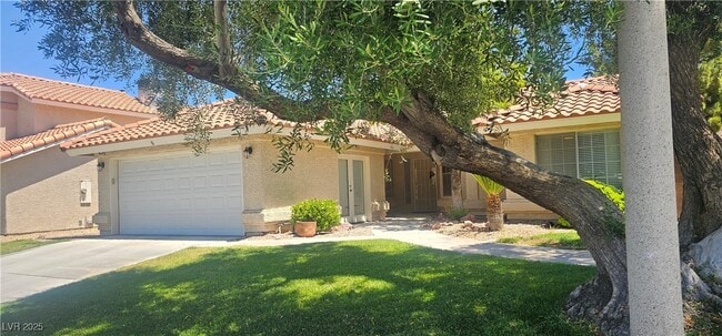property at 96 Quiet Desert Ln