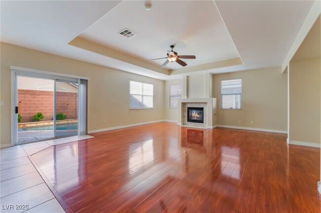 6121 Molly Malone Ct in Las Vegas, NV - Building Photo - Building Photo