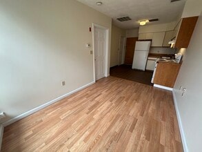 68 Essex St, Unit 7 in Boston, MA - Building Photo - Building Photo