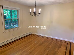 16 Park Pl in Arlington, MA - Foto de edificio - Building Photo