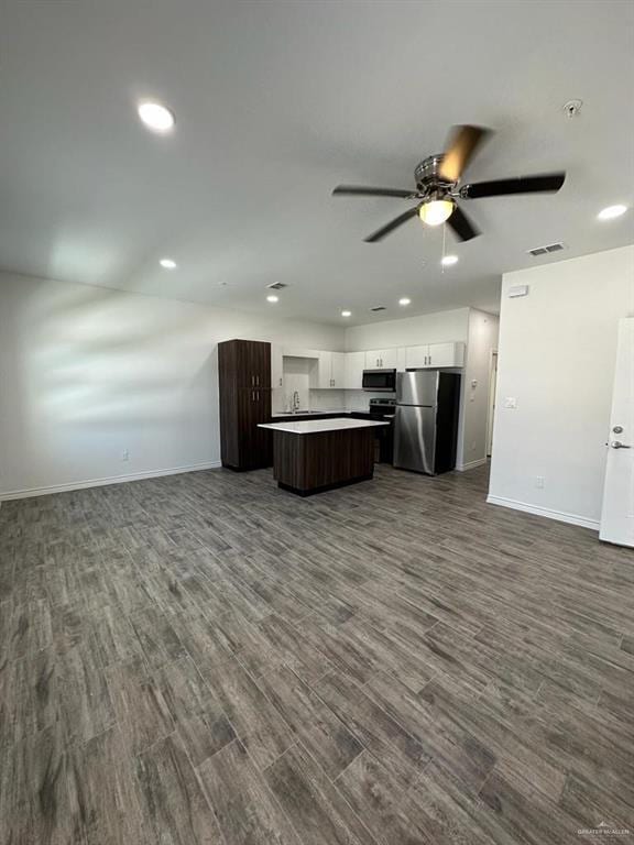 302 Sylvia Handy Dr in Elsa, TX - Building Photo - Building Photo