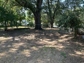 2626 W Johnson St in Denison, TX - Building Photo - Building Photo