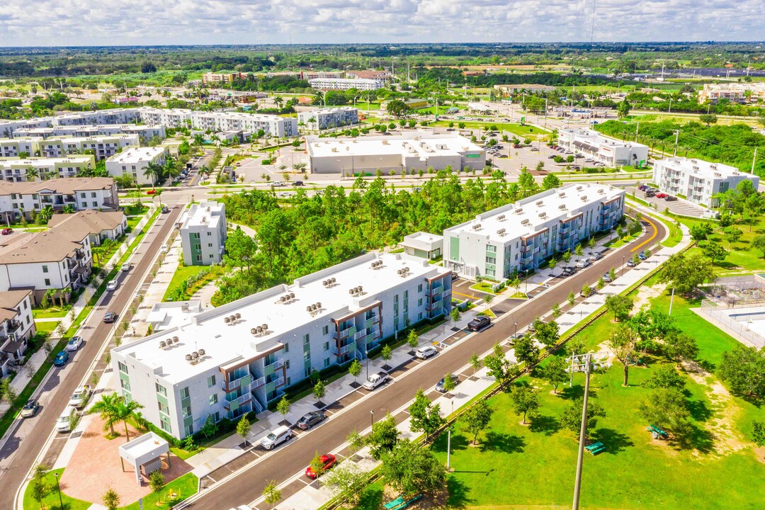 The Preserve at Coral Town Park in Homestead, FL - Building Photo