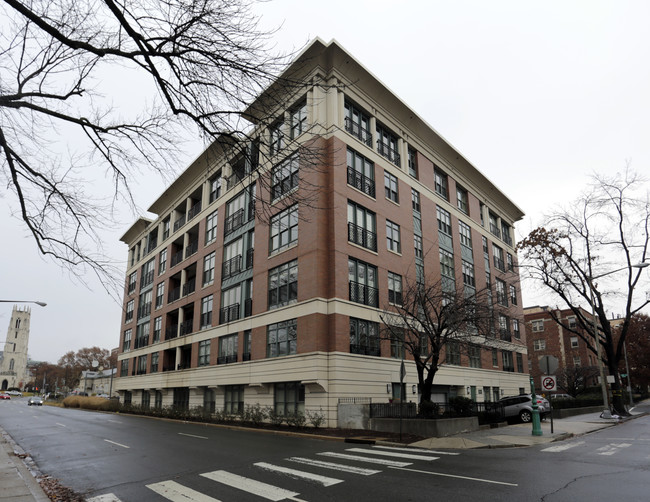 Dumbarton Place in Washington, DC - Building Photo - Building Photo