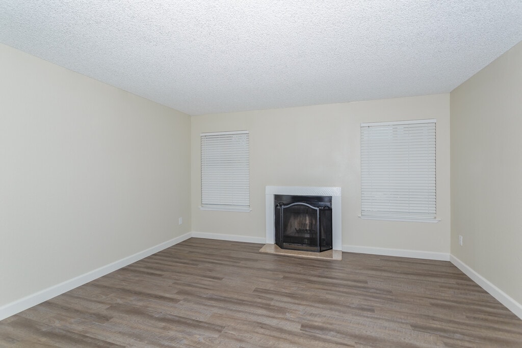 Rollingwood Duplex Homes Apartments in Orangevale, CA