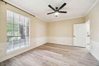 5618 Spring Lodge Dr in Houston, TX - Building Photo - Building Photo