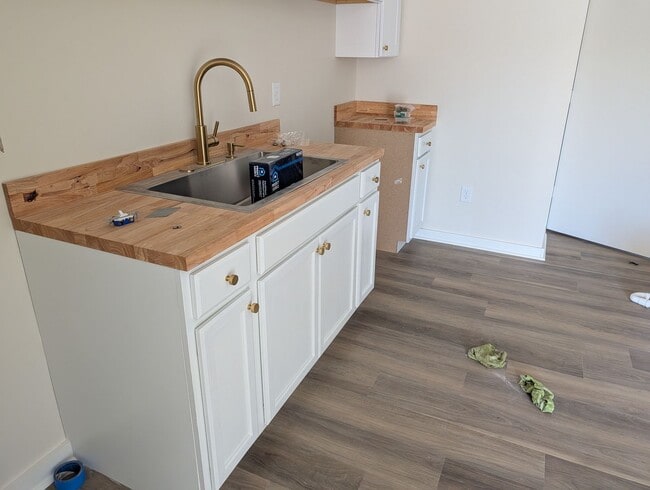 1318 Murray Haywood Rd in Evergreen, NC - Building Photo - Building Photo