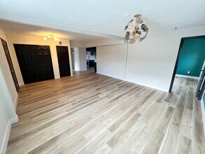 258 W Basic Rd in Henderson, NV - Building Photo - Building Photo