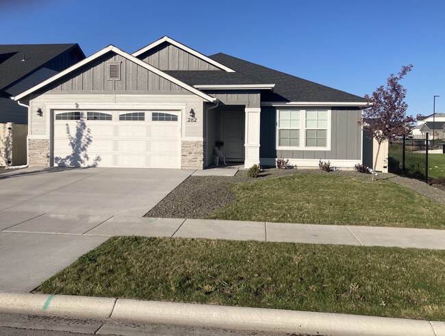 property at 282 S Sunset Point Way