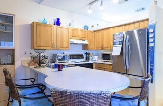 7573 NW 3rd Ct in Plantation, FL - Building Photo - Building Photo