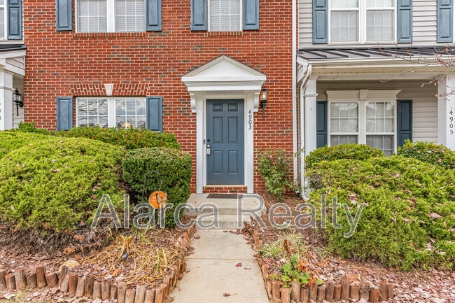 4903 Sunburst Ln in Charlotte, NC - Building Photo - Building Photo