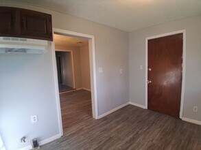 904 N Collett St in Danville, IL - Building Photo - Building Photo