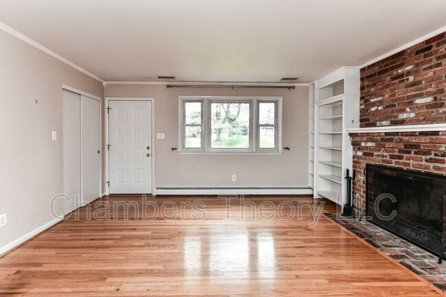3015 James St in Fairfax, VA - Building Photo - Building Photo