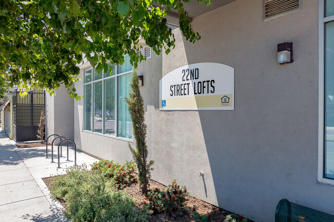 22nd Street Lofts in Bakersfield, CA - Building Photo - Building Photo