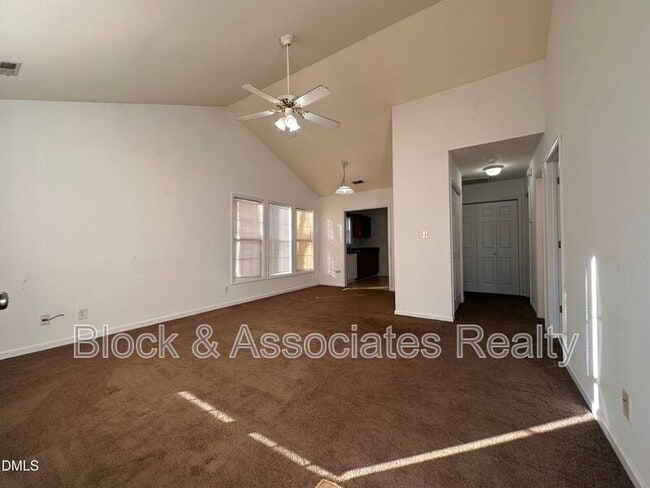 422 Wall St in Wendell, NC - Building Photo - Building Photo