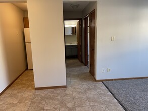 1810 A Ave NE in Cedar Rapids, IA - Building Photo - Building Photo