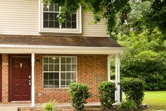703 N Jackson St in Cabot, AR - Foto de edificio - Building Photo