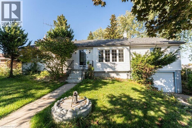 9724 Twenty Rd W in Hamilton, ON - Building Photo - Building Photo