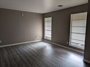 6350 Arrowhead Dr in Beaumont, TX - Building Photo - Building Photo