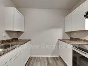 29 S Bradley Ave in Indianapolis, IN - Building Photo - Building Photo