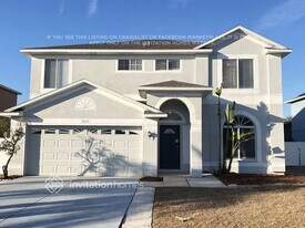 12619 Longcrest Dr in Riverview, FL - Building Photo