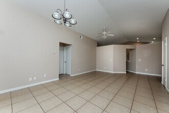 3100 Orchard Pl in Kissimmee, FL - Building Photo - Building Photo
