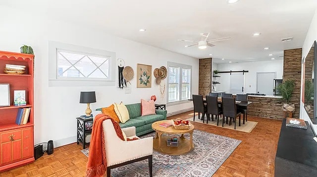 475 E French Pl in San Antonio, TX - Building Photo - Building Photo