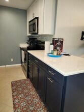 600 Executive Center Dr in West Palm Beach, FL - Building Photo - Building Photo