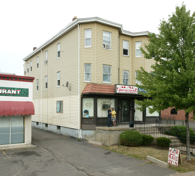 393 Franklin Ave in Hartford, CT - Foto de edificio - Building Photo