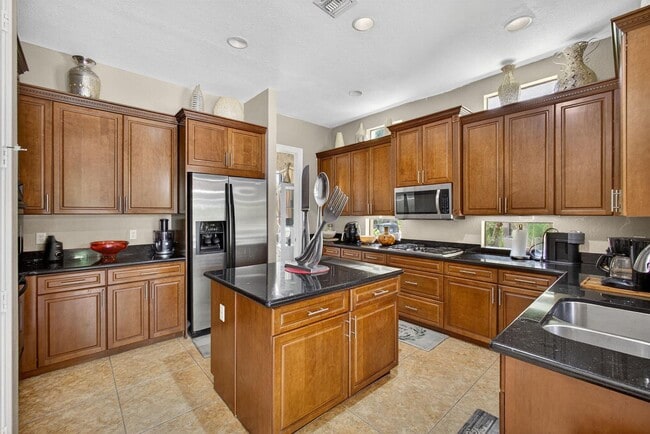 3501 Collonade Dr in Wellington, FL - Building Photo - Building Photo