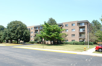 439-449 W Stevens Dr in Addison, IL - Building Photo - Building Photo