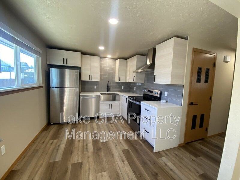 1617 E 3rd Ave in Post Falls, ID - Building Photo
