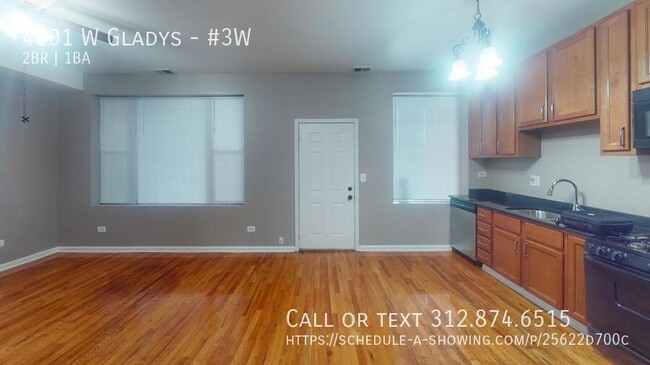 4101 W Gladys Ave in Chicago, IL - Building Photo - Building Photo