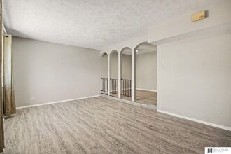 1009 Willow Ave in Bellevue, NE - Building Photo - Building Photo