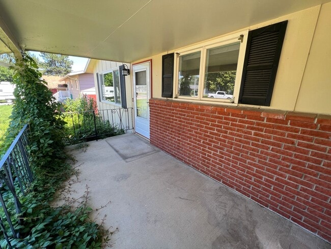1011 Wiloma Dr in Billings, MT - Building Photo - Building Photo