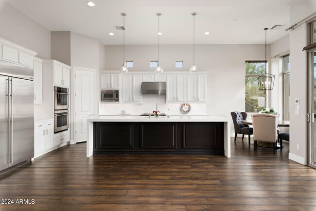 property at 9901 E Edgestone Dr
