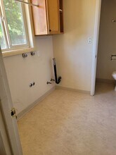5230 Barry Ave in Klamath Falls, OR - Building Photo - Building Photo