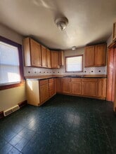 5923 N 38th St in Milwaukee, WI - Building Photo - Building Photo