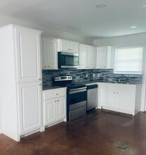 104 Anderson St in Pineville, LA - Building Photo - Building Photo