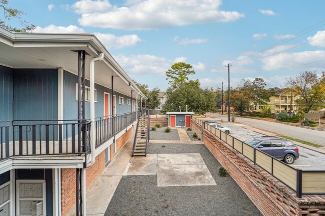 property at 2807 Beauchamp St