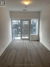 7439 Kingston Rd in Toronto, ON - Building Photo - Building Photo