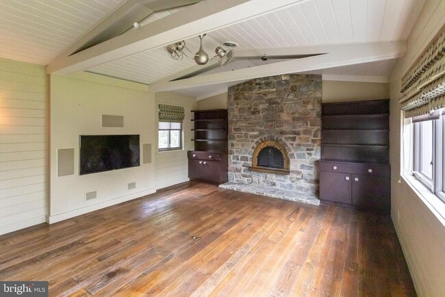 1434 Kirby Rd in McLean, VA - Building Photo - Building Photo