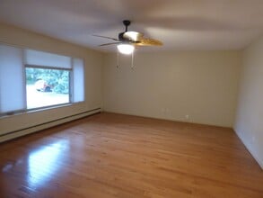 47 Cornell Dr in Longmont, CO - Building Photo - Building Photo