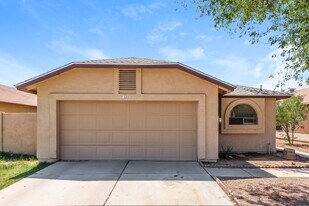 8938 N 64th Ln in Glendale, AZ - Building Photo