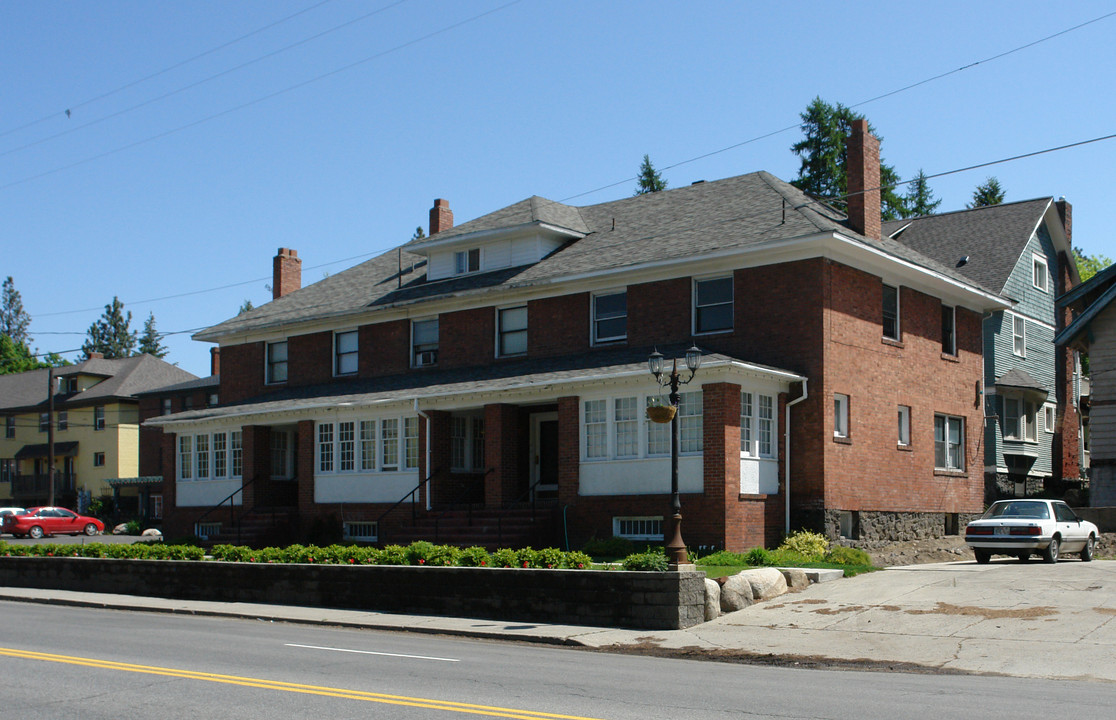 823 S Monroe St in Spokane, WA - Foto de edificio