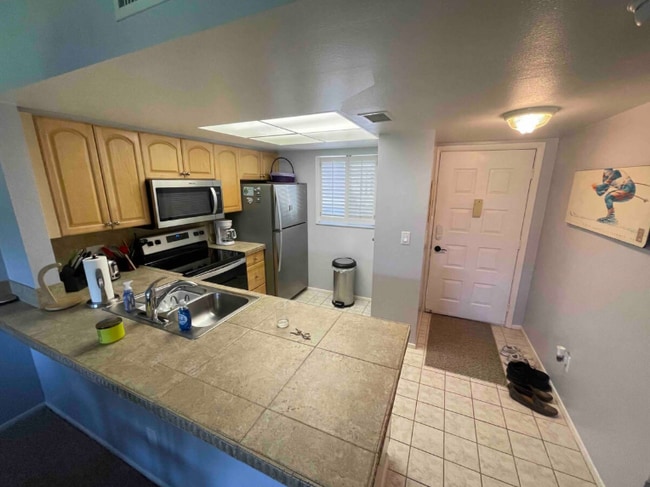 8200 Summerlin Village Cir in Ft. Myers, FL - Building Photo - Building Photo