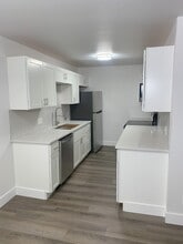 16359 W 10th Ave #V4 in Golden, CO - Building Photo - Building Photo