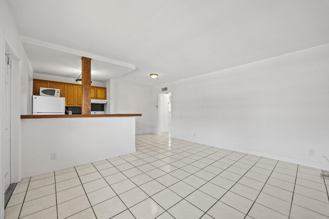 property at 5050 Bayview Dr
